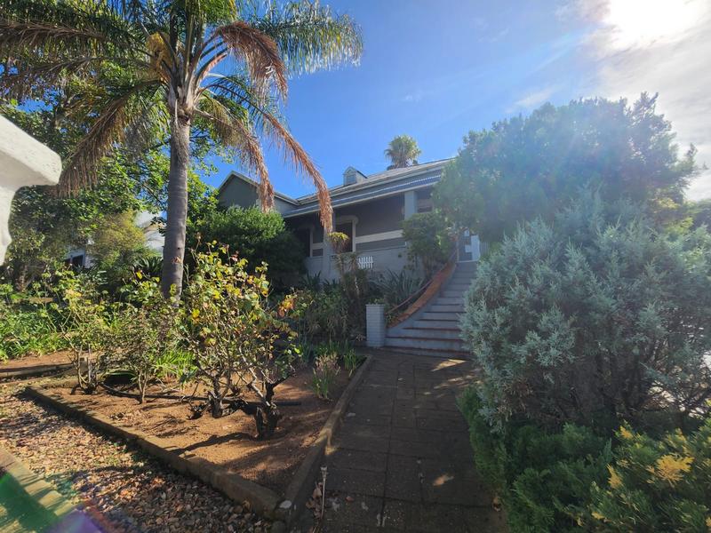 4 Bedroom Property for Sale in Amandelrug Western Cape